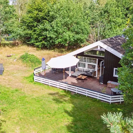 Amola - 1-6km From The Sea By Interhome *